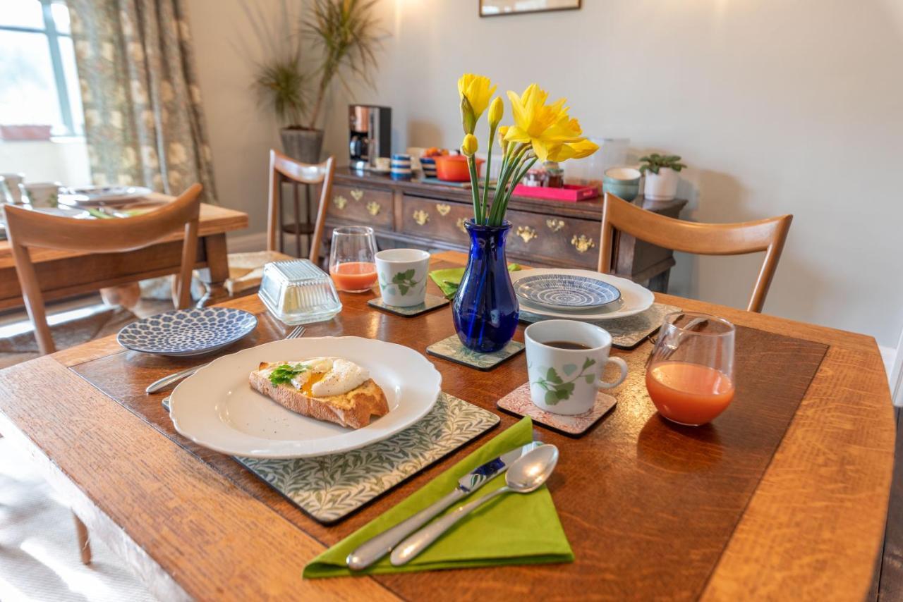덜버턴 Nutsford House B&B 외부 사진